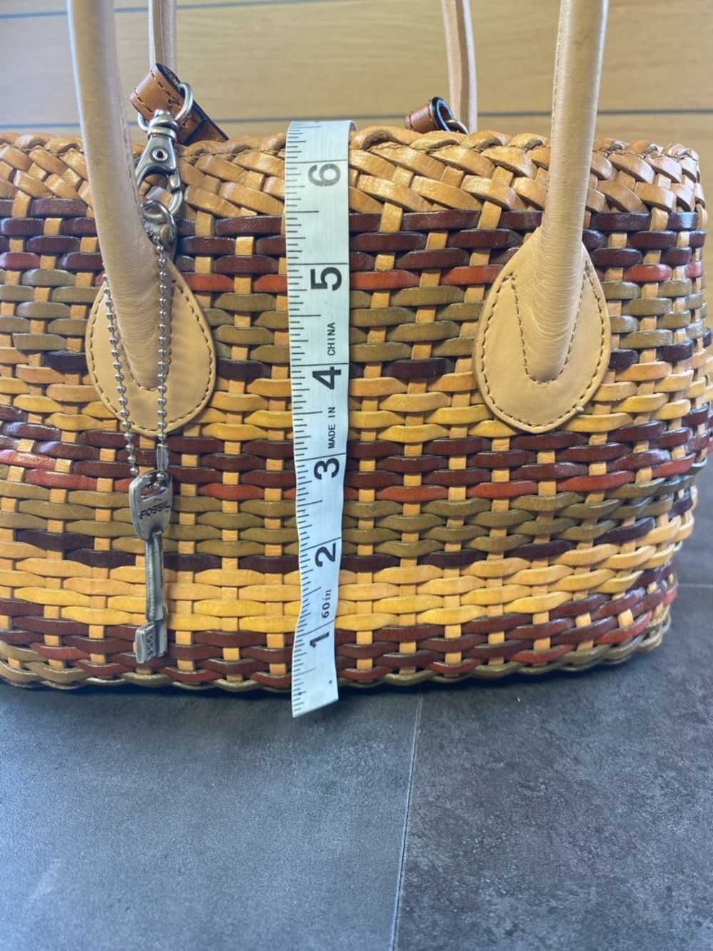 Fossil Woven Leather Crossbody Bag in Tan, Brown & Burgundy w/ Key Charm - Picture 7 of 14